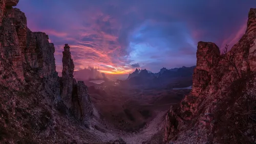 stone-mount-sunset