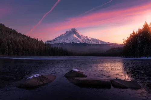 sunset-over-lake-with-mountain